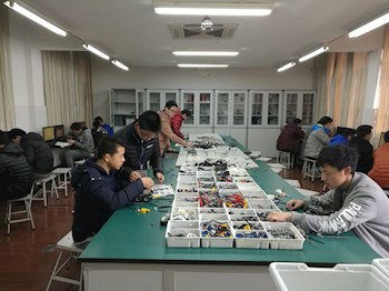 我校在2017全国机器人大赛中再夺冠军